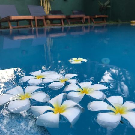 Crescent Resort ガル エクステリア 写真